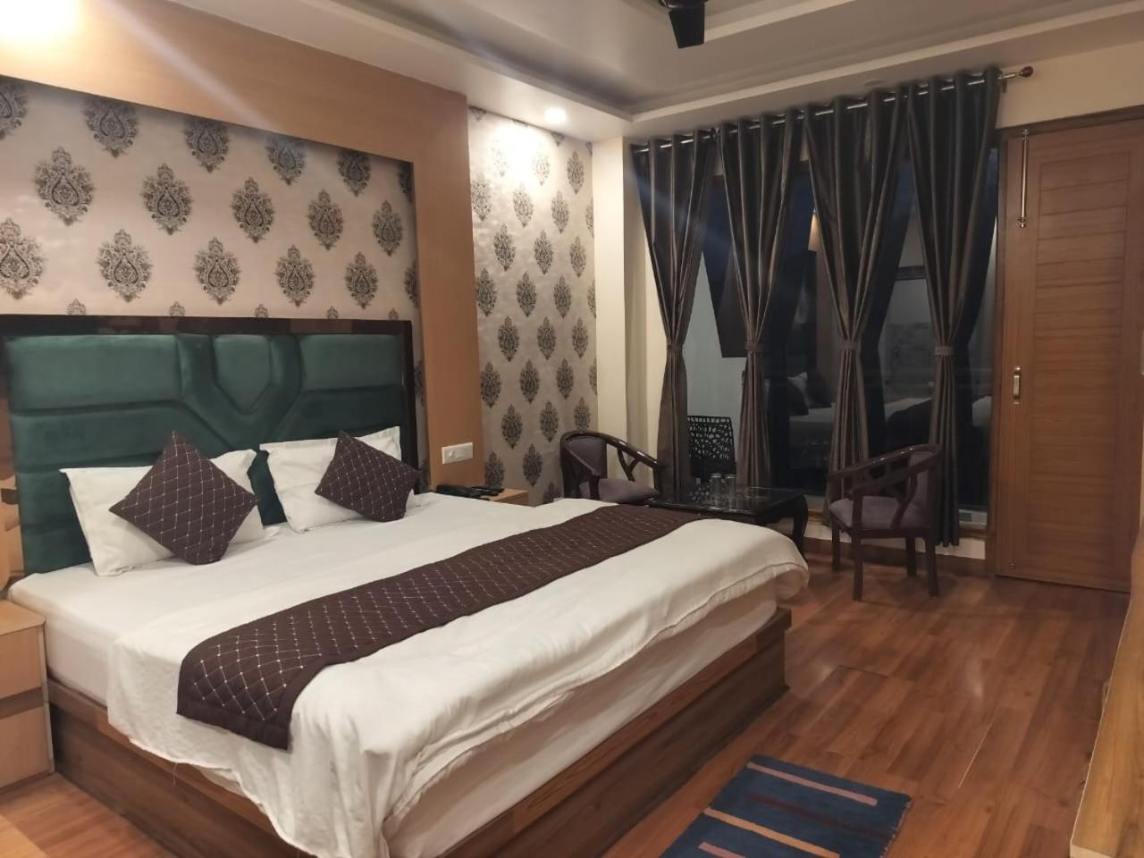 Summer Hill Resort Chail Exterior foto